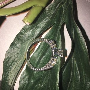 1 Karat White Gold Diamond Engagement Ring Size 9